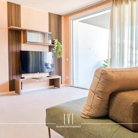 Apartment Oasisole Con Terrazza E Piscina Lido di Jesolo